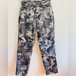 Sundance Camo button fly pants Gray Size 8 Straight leg